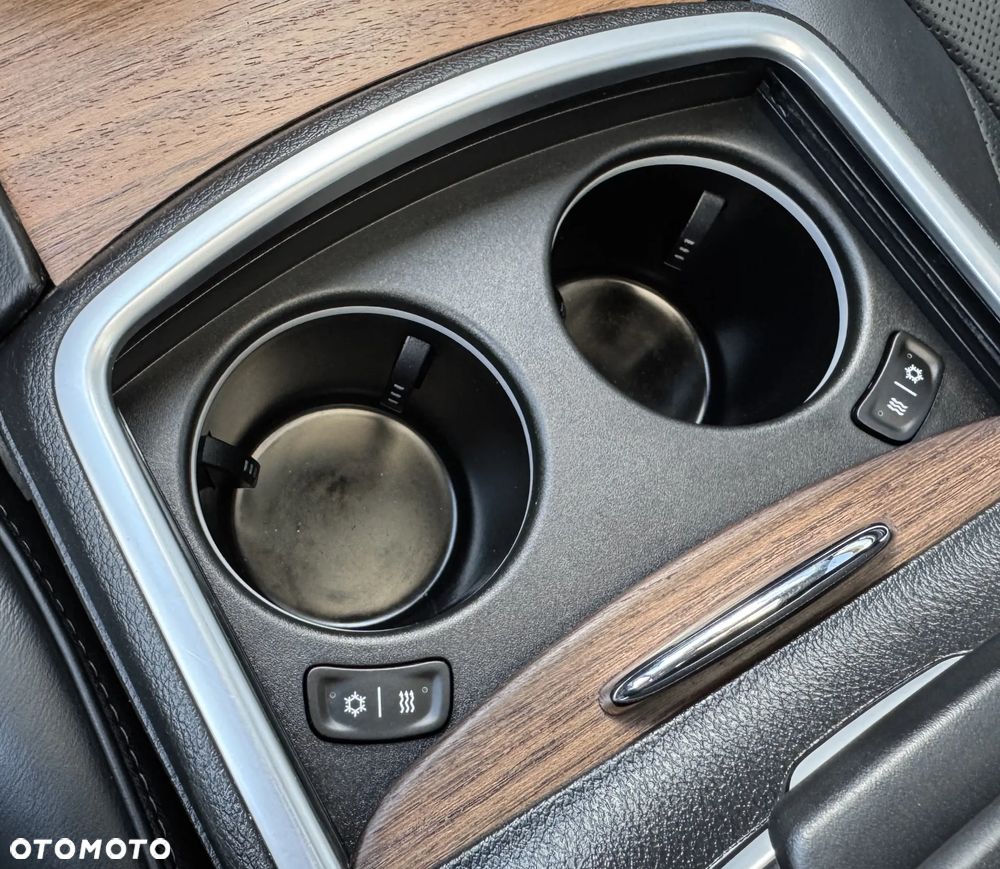 Lancia Thema 3.6 Executive AWD - 28