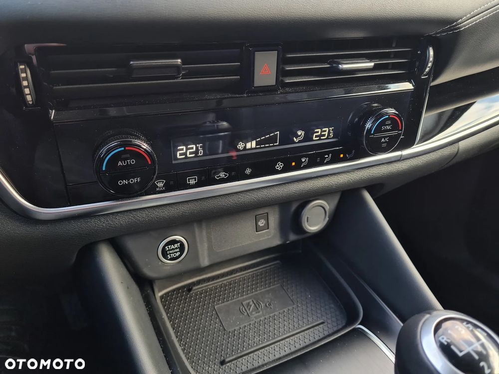 Nissan Qashqai 1.3 DIG-T MHEV N-Connecta - 17