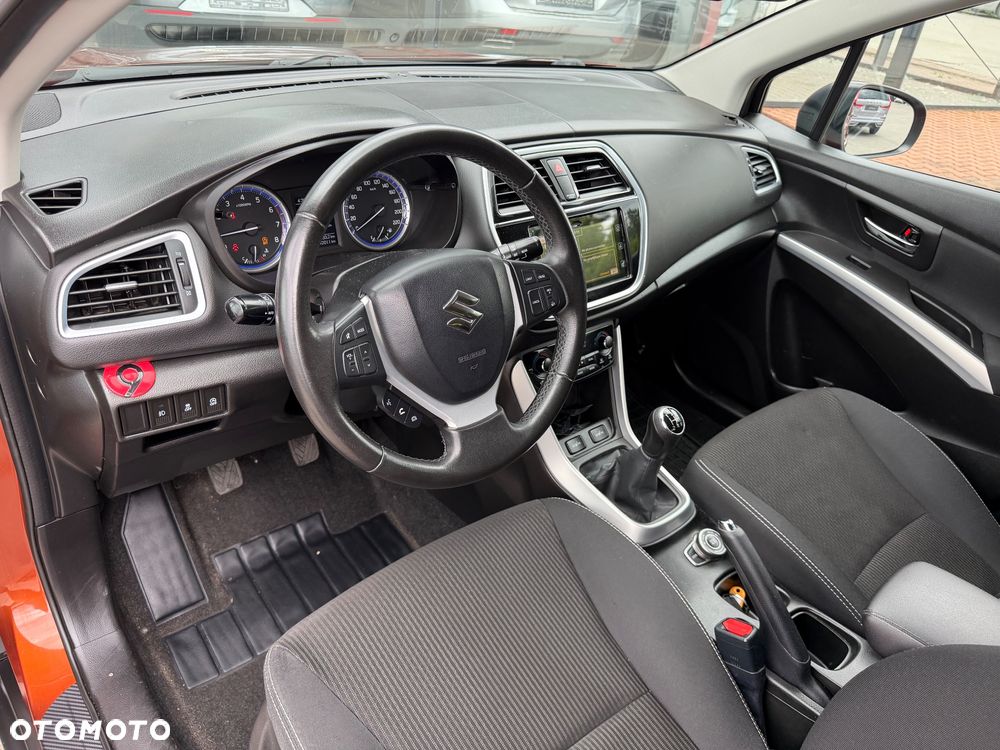 Suzuki SX4 S-Cross 1.0 T Premium 4WD - 18
