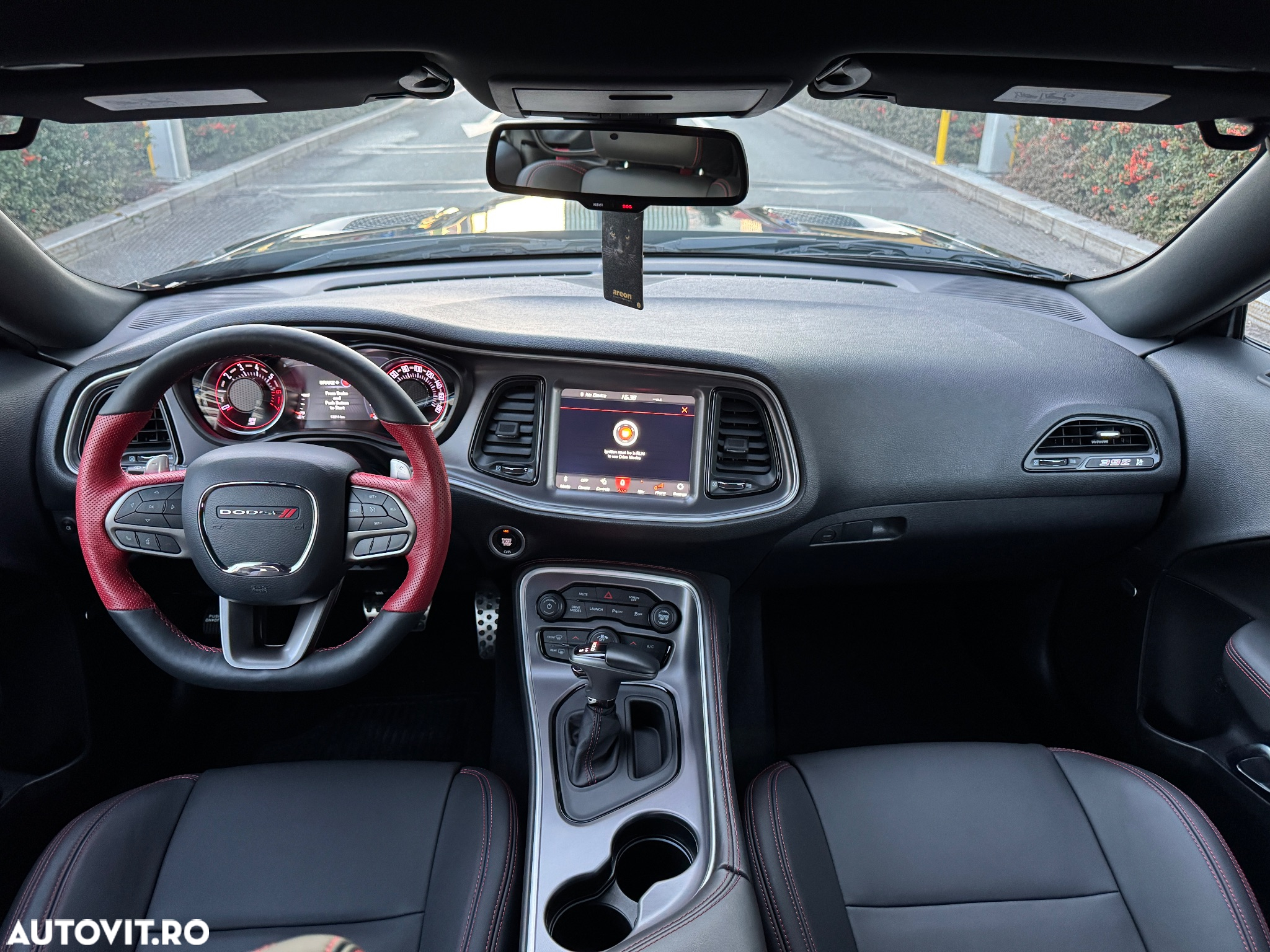 Dodge Challenger - 14