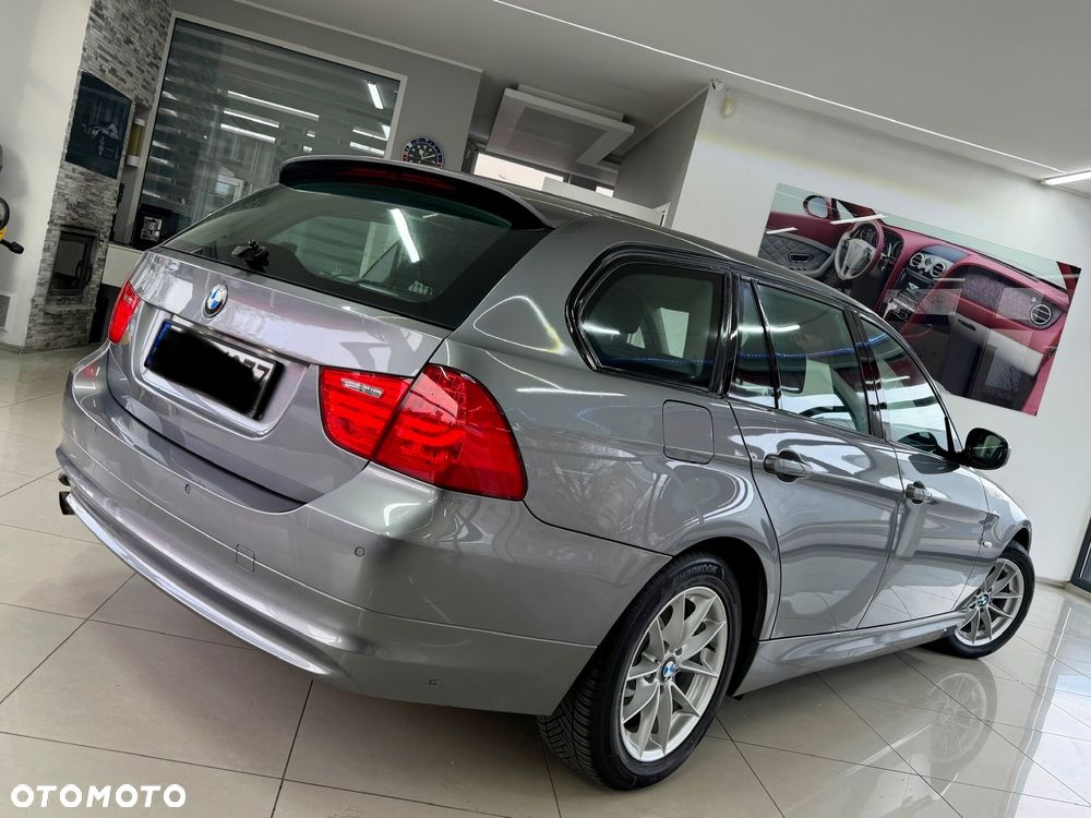 BMW Seria 3 - 33
