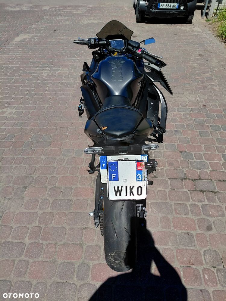 Kawasaki Ninja - 4