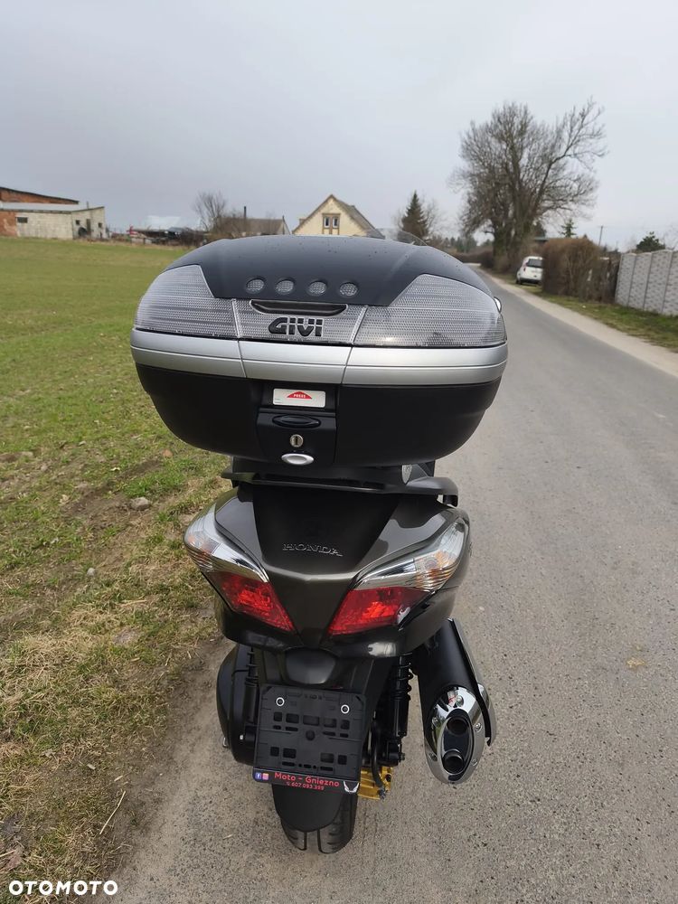 Honda FJS - 11
