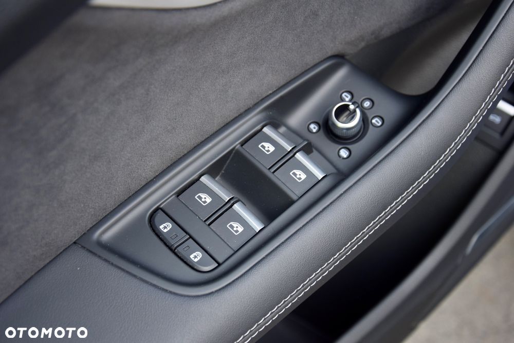 Audi Q7 50 TDI mHEV Quattro Black Edition Tiptr - 29
