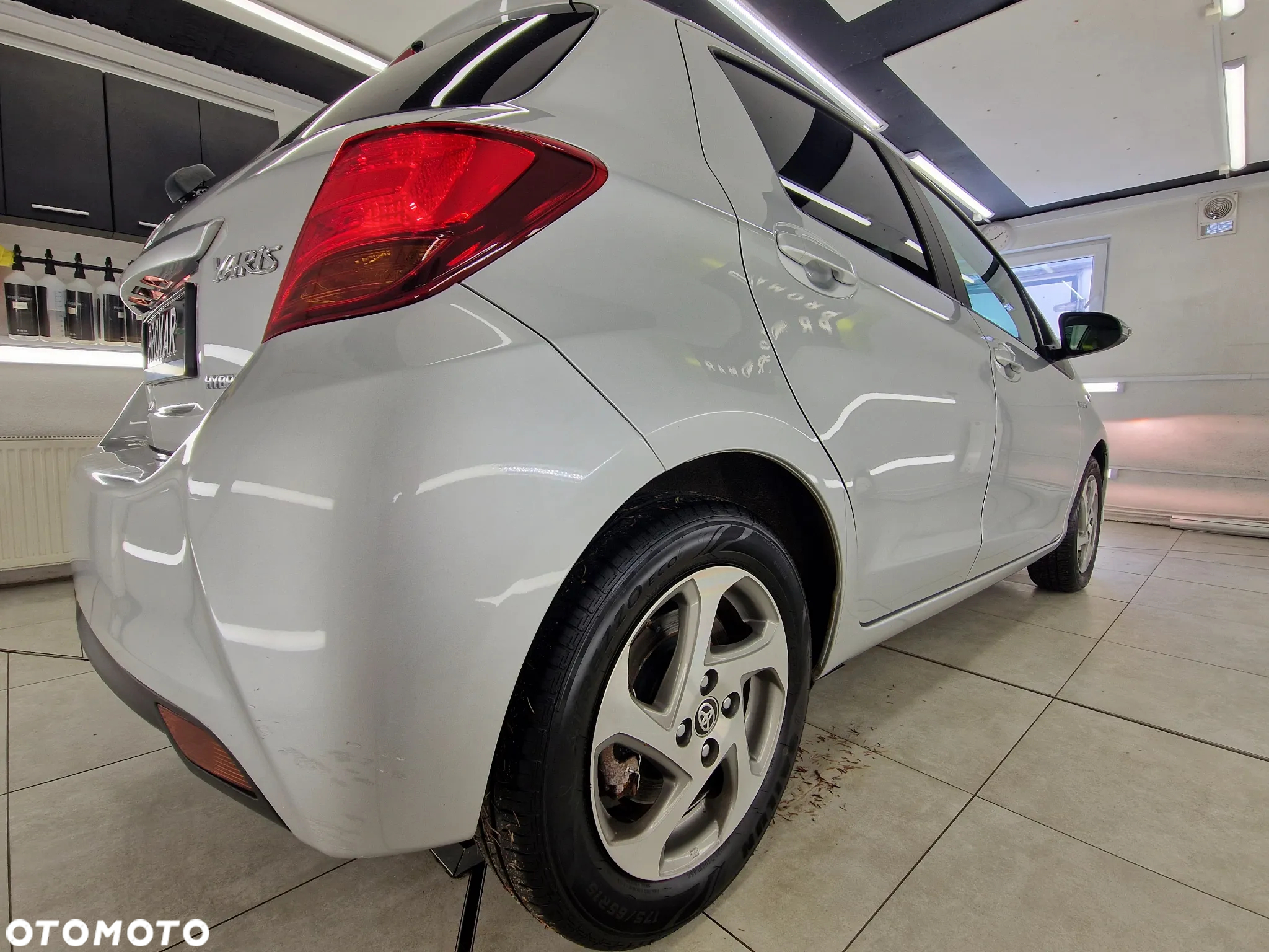 Toyota Yaris Hybrid 1.5 VVT-i Comfort - 11