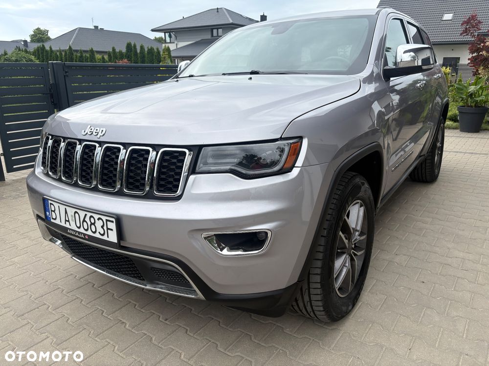 Jeep Grand Cherokee - 8