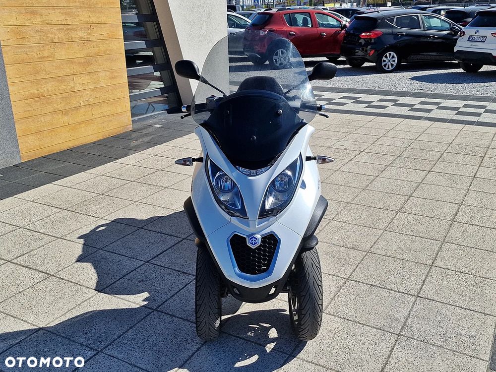 Piaggio MP-3 - 2