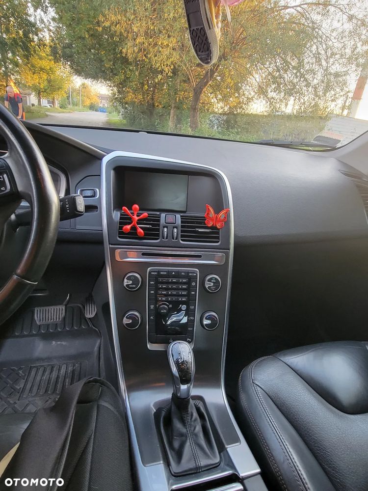 Volvo XC 60 D4 Geartronic Summum - 5