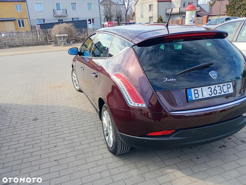 Lancia Delta 1.6 MJ Argento - 3