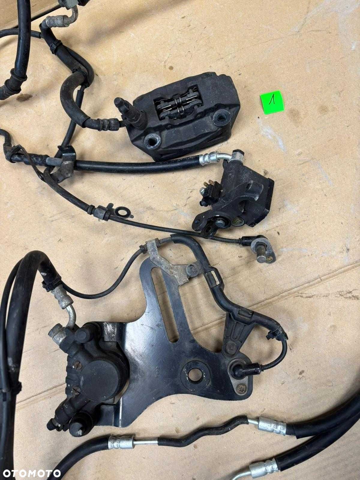 Układ hamulcowy Pompa Przewody Yamaha YZF MT 125 ABS 15-20 [1] - 5