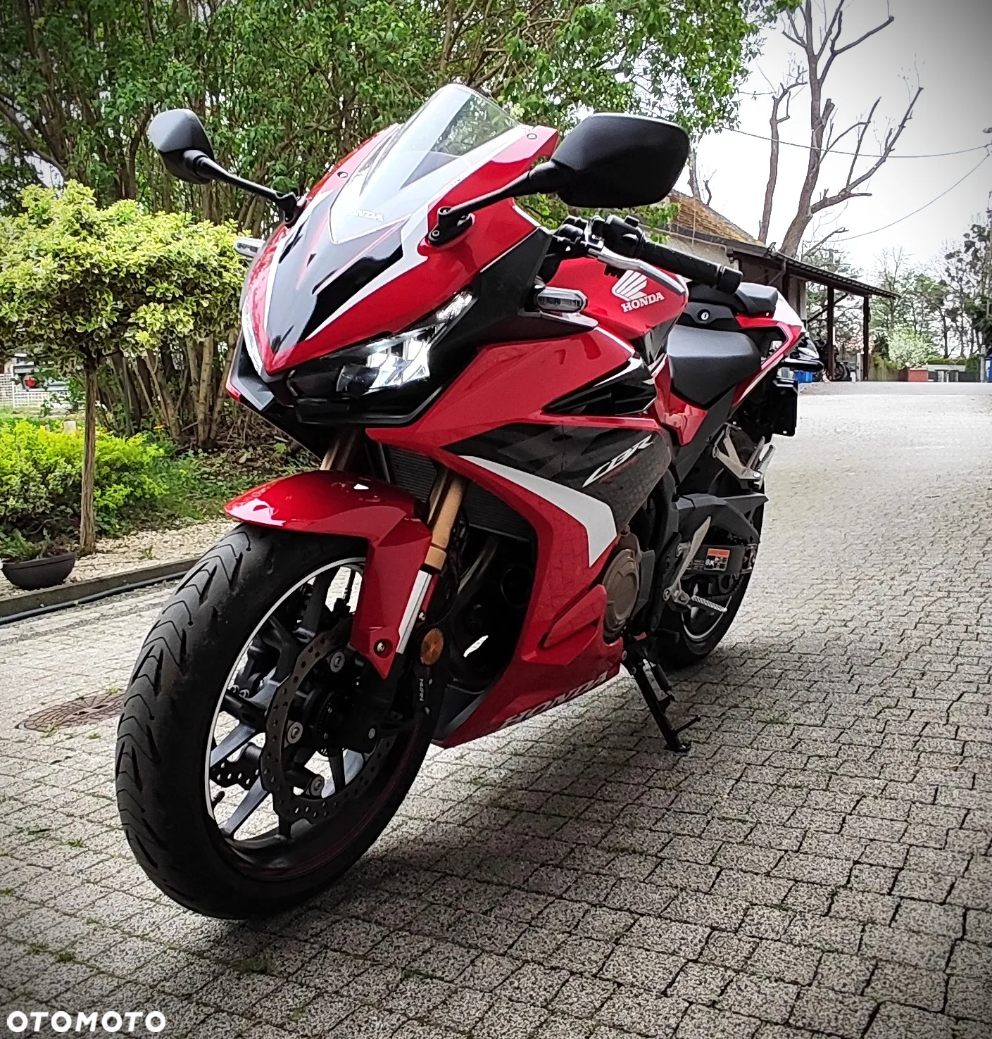 Honda CBR - 12