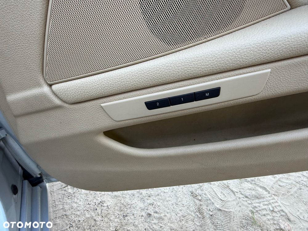 BMW Seria 5 530d xDrive Modern Line - 11