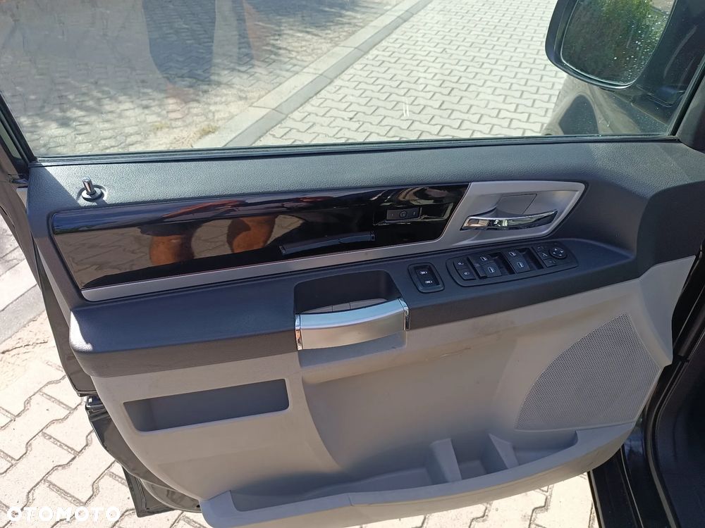 Chrysler Grand Voyager 2.8 CRD Automatik Limited - 12