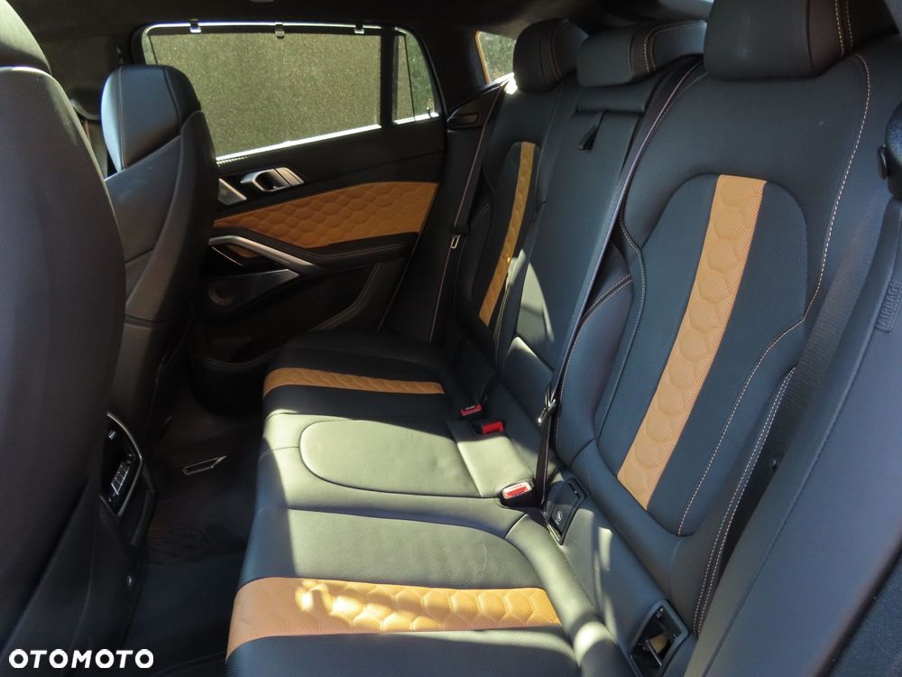 BMW X6M - 15