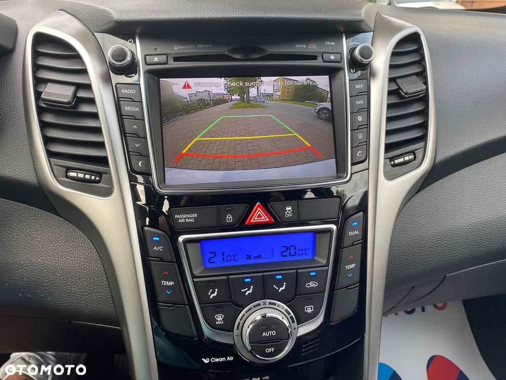 Hyundai i30 1.6 Trend - 8
