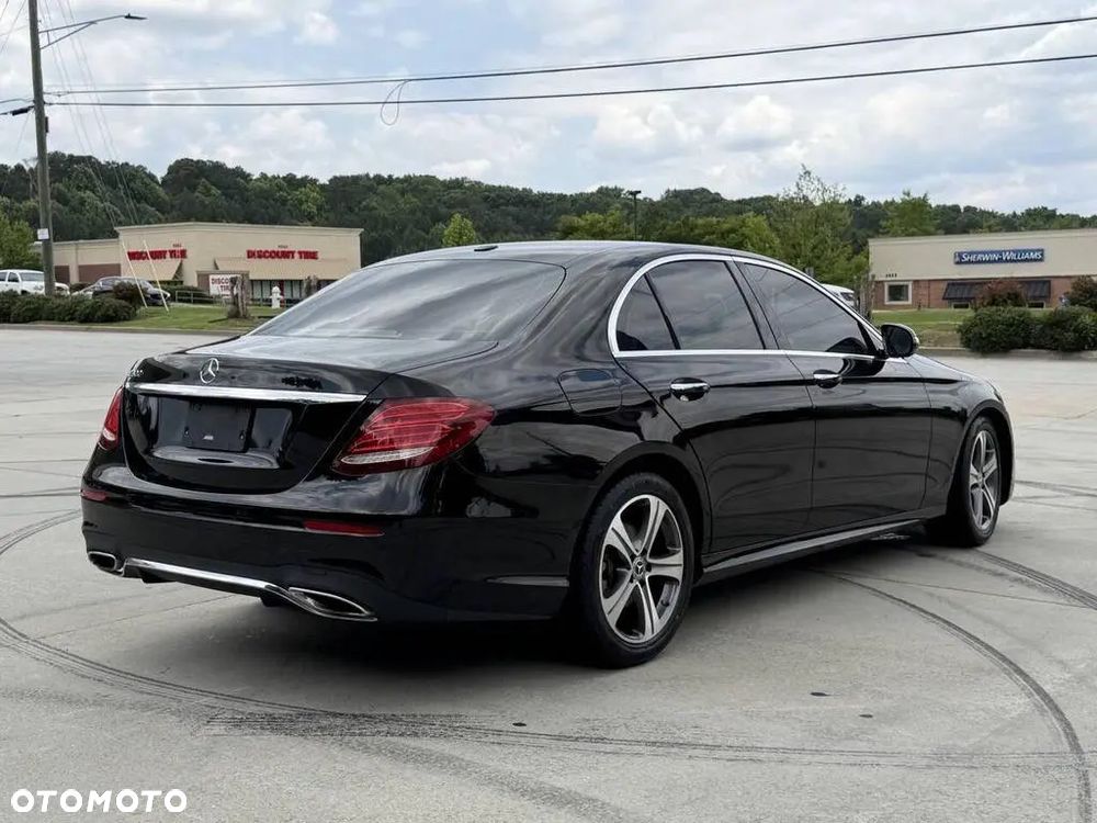 Mercedes-Benz Klasa E 300 9G-TRONIC - 6
