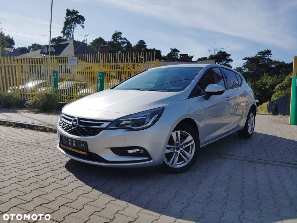 Opel Astra 1.4 Turbo Innovation - 15