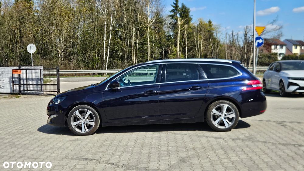 Peugeot 308 1.2 PureTech Allure S&S - 19
