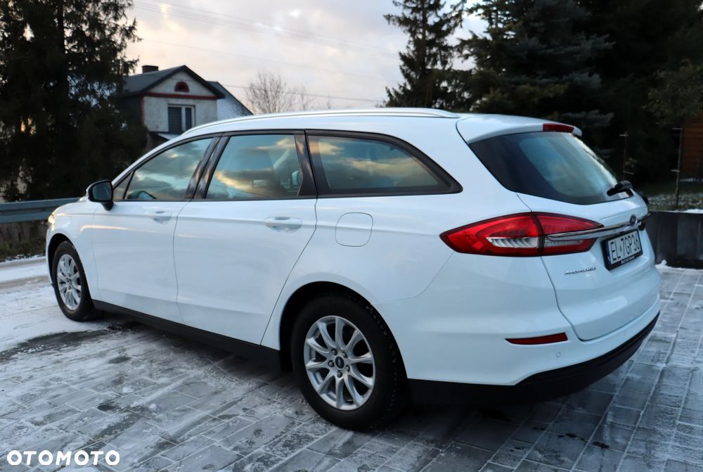 Ford Mondeo 2.0 TDCi Trend PowerShift - 11