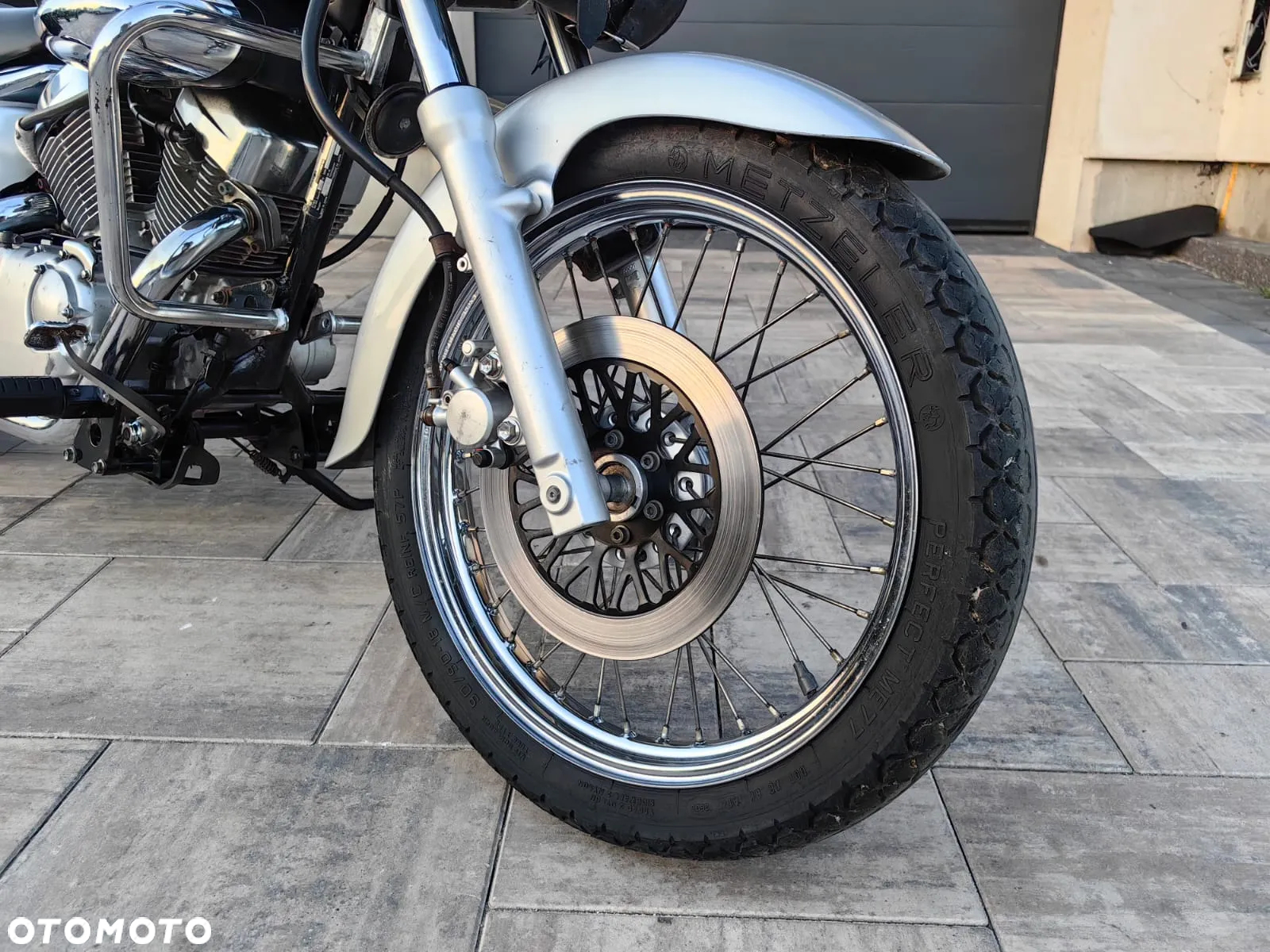 Suzuki Intruder - 20