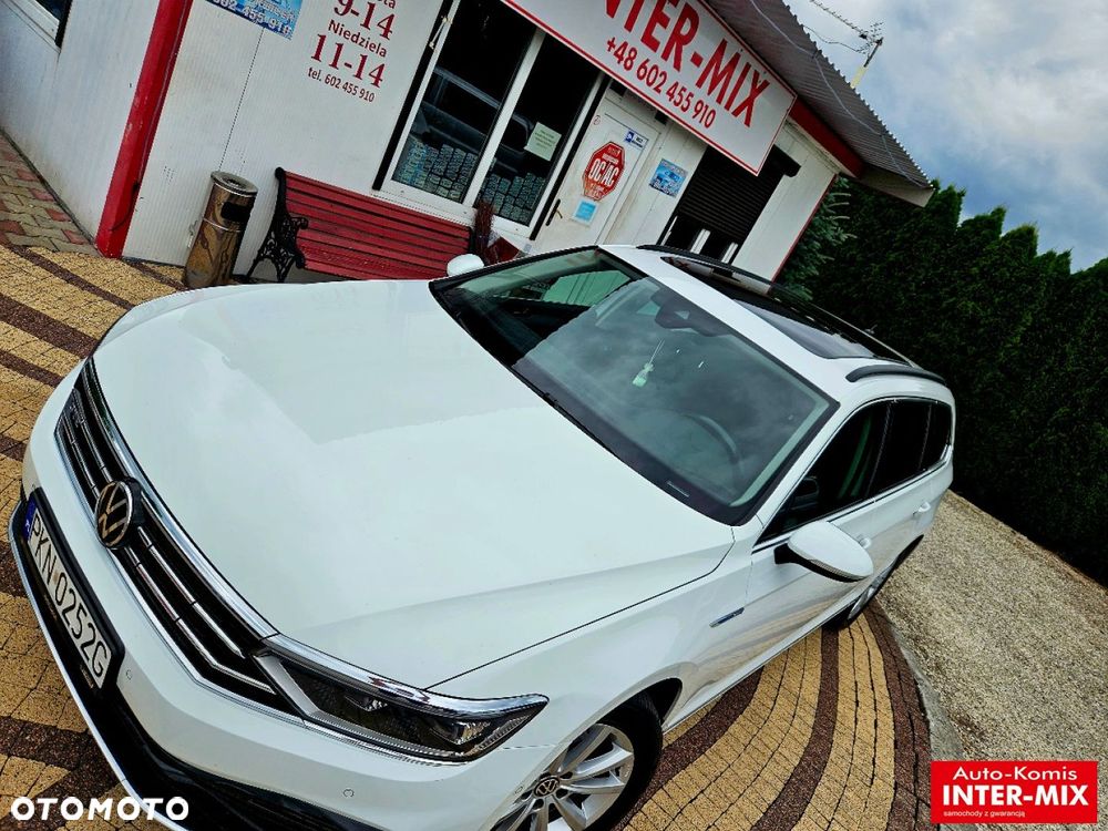 Volkswagen Passat - 4