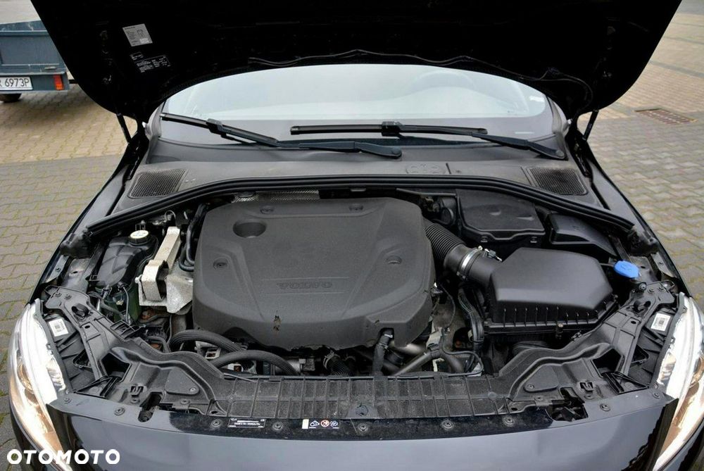 Volvo V60 D4 Geartronic Momentum Pro - 36