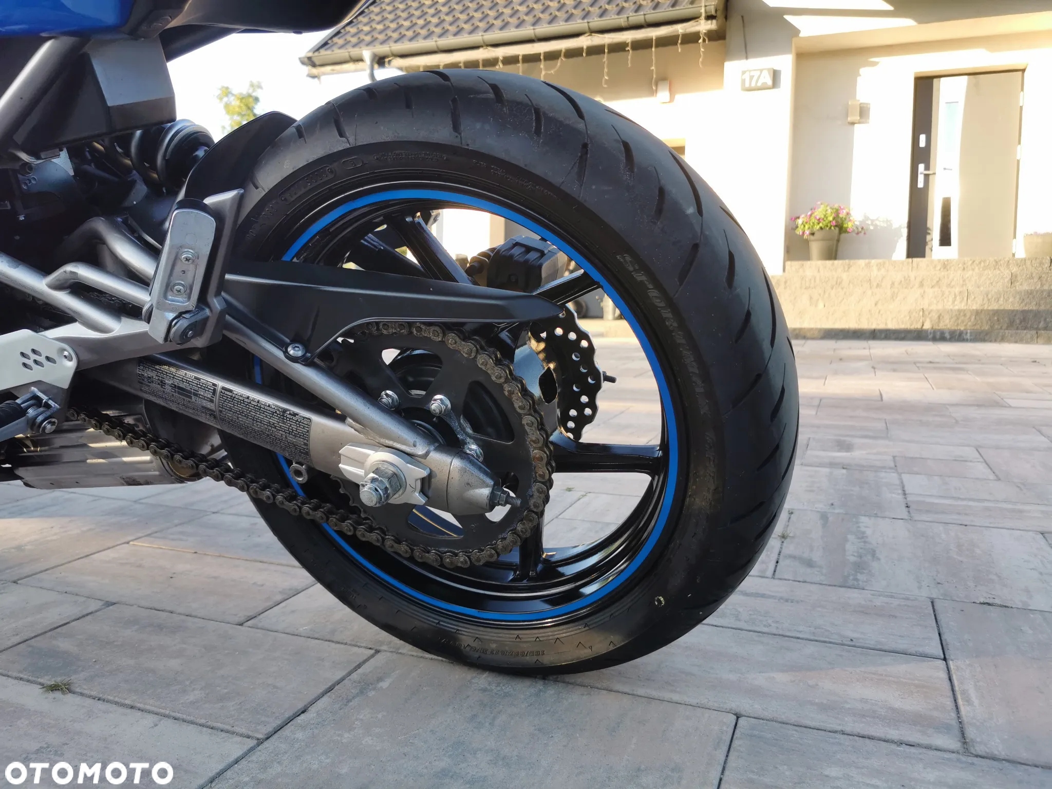 Kawasaki ER - 7