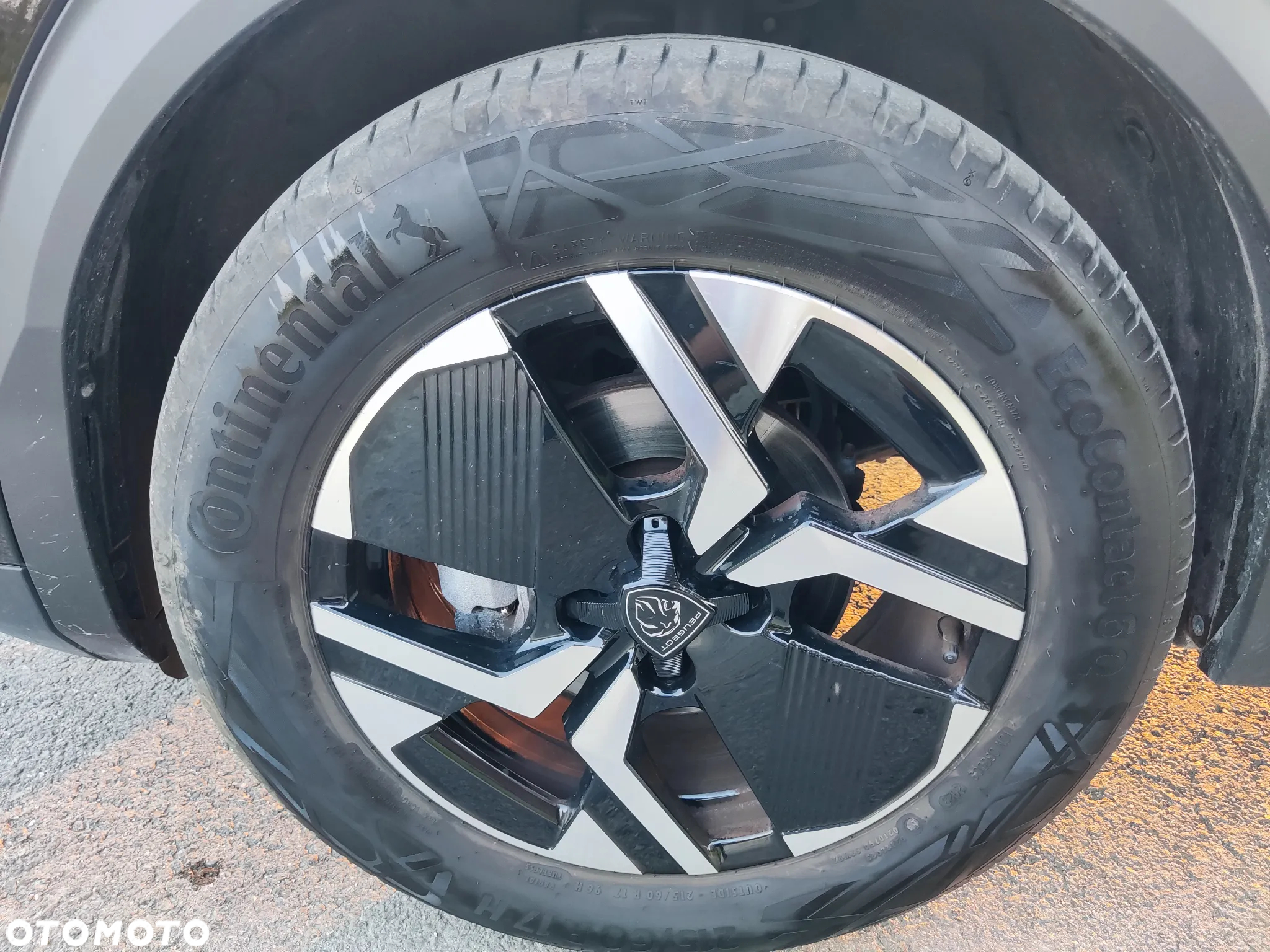 Peugeot 2008 1.2 PureTech Allure S&S EAT8 - 18