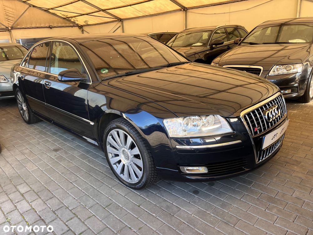 Audi A8 4.2 Quattro - 8