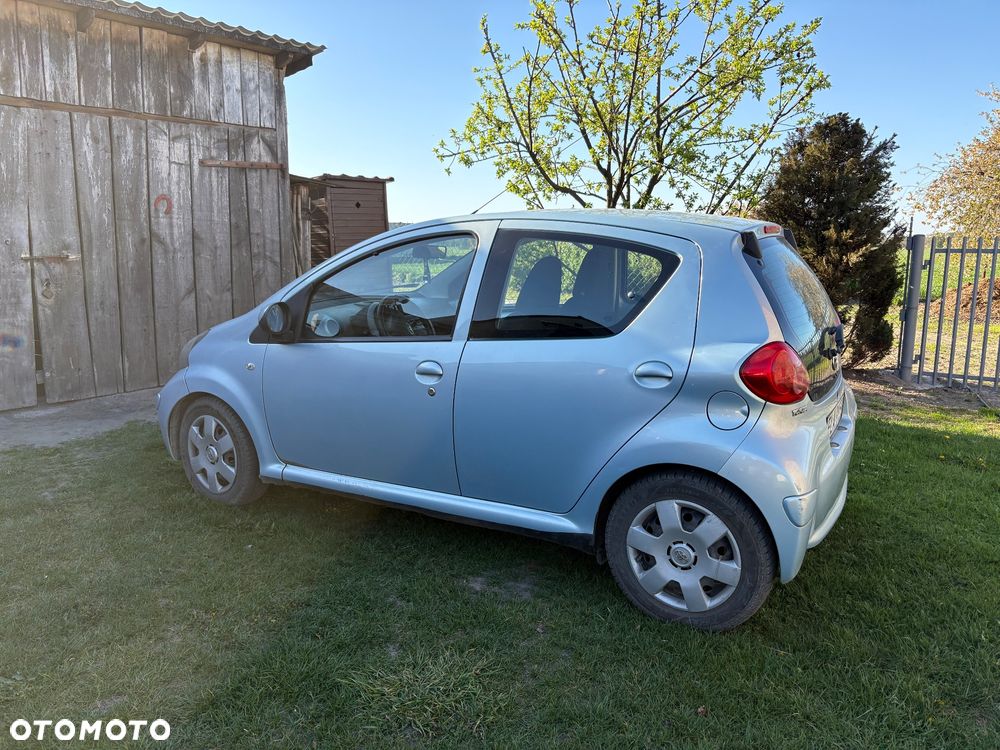 Toyota Aygo Standard - 3