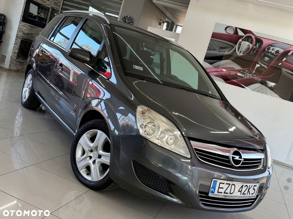 Opel Zafira - 1
