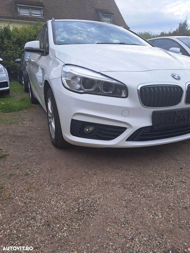 BMW Seria 2 218i Sport Line - 7