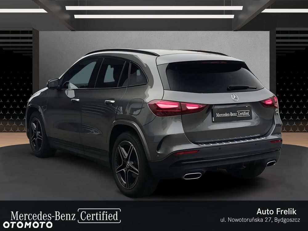 Mercedes-Benz GLA 200 AMG Line - 3