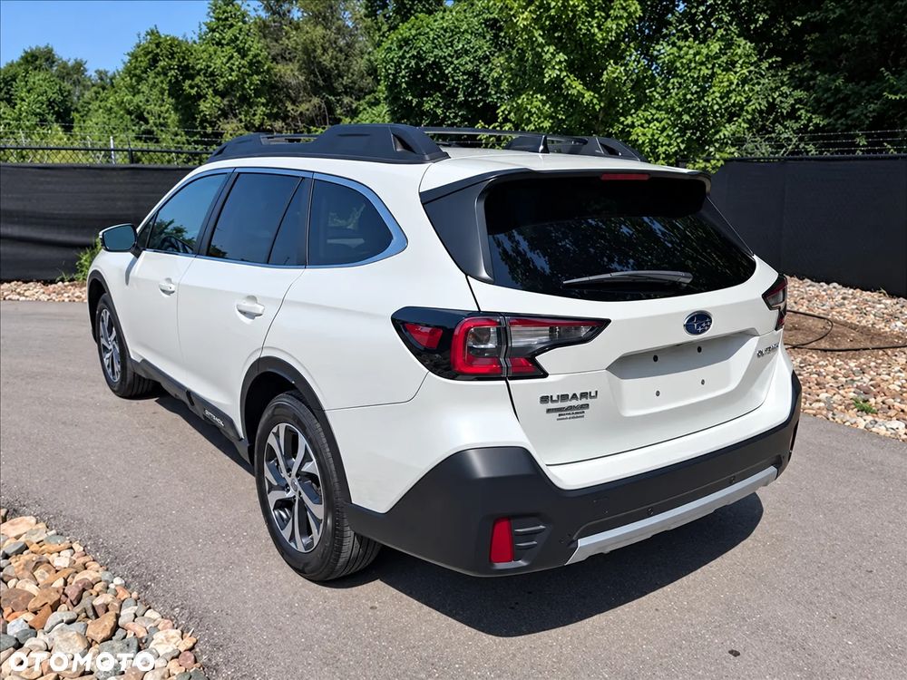 Subaru Outback 2.5i Exclusive - 3