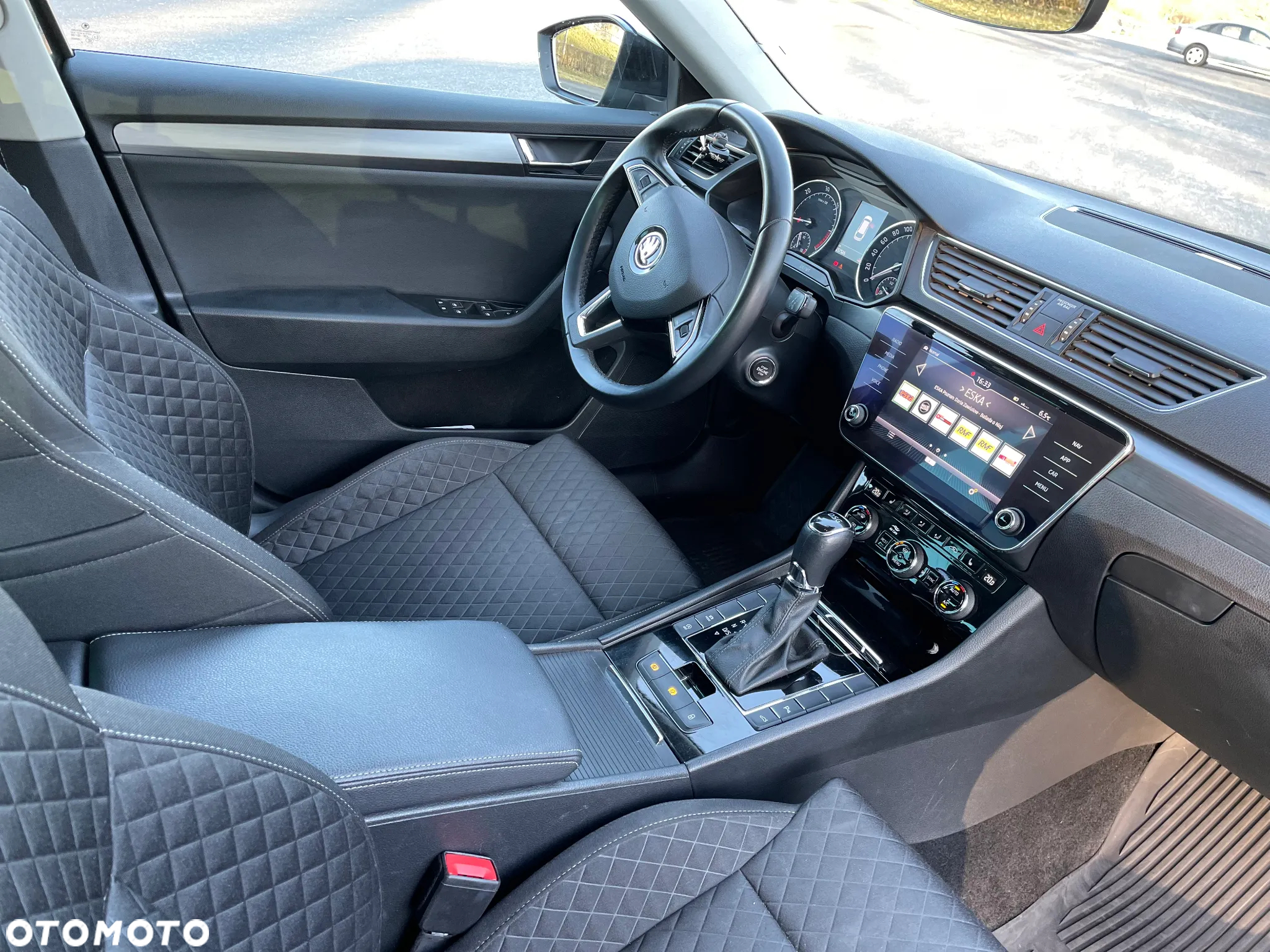 Skoda Superb 2.0 TDI Style DSG7 - 17