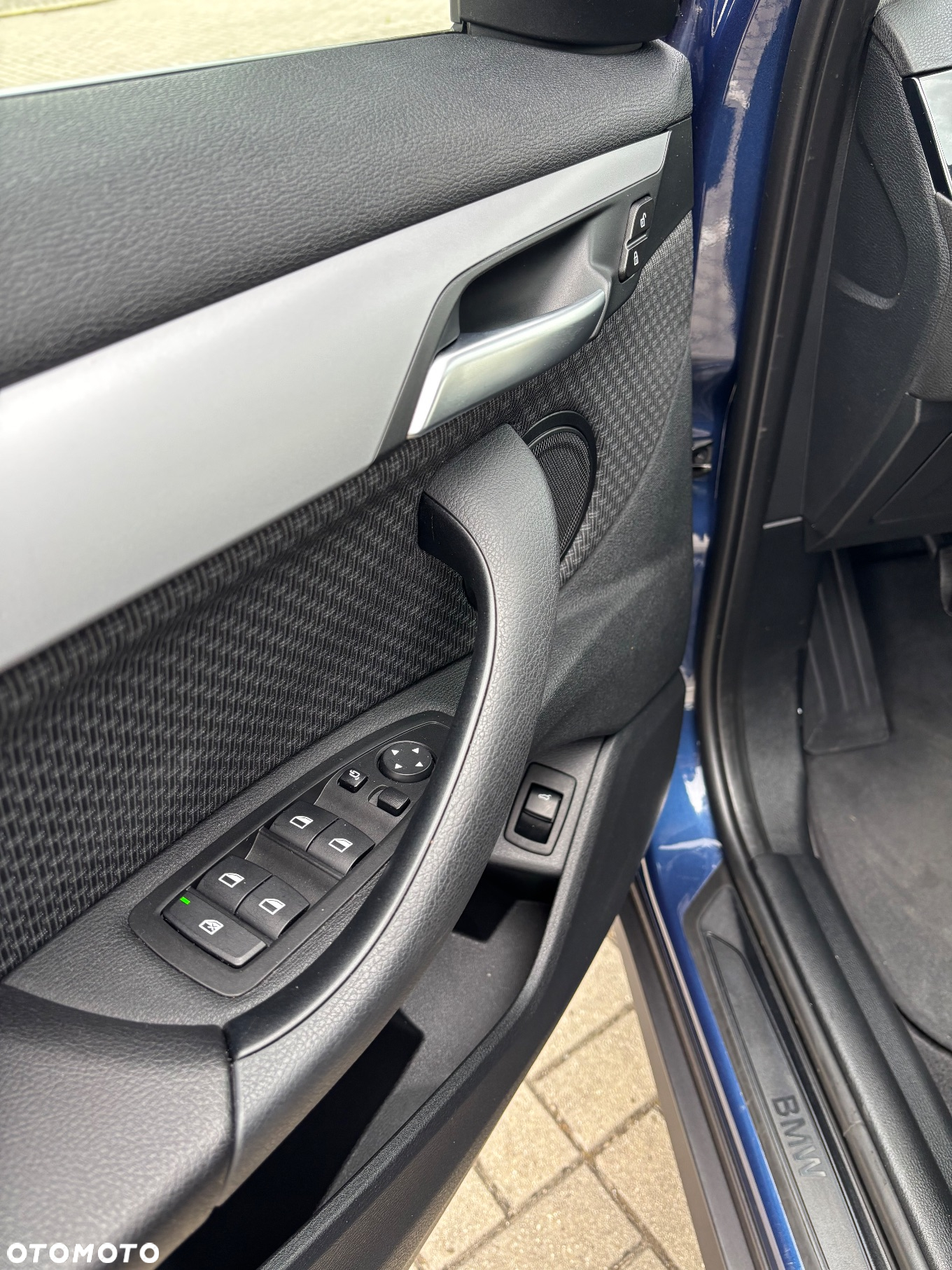 BMW X1 sDrive16d - 11