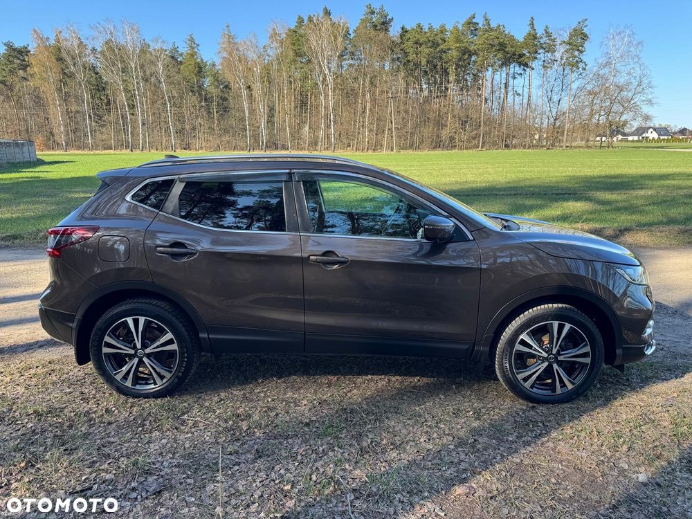 Nissan Qashqai 1.5 dCi N-Connecta - 2