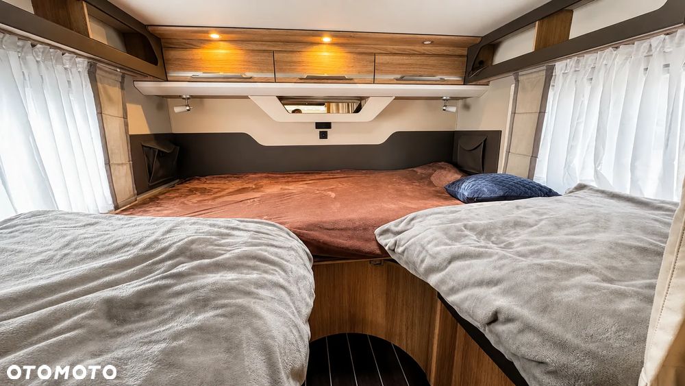 KNAUS Sky Wave - 8