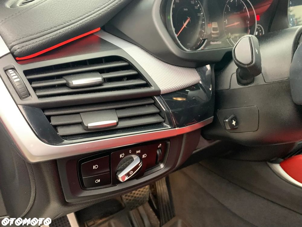 BMW X6 xDrive40d - 32