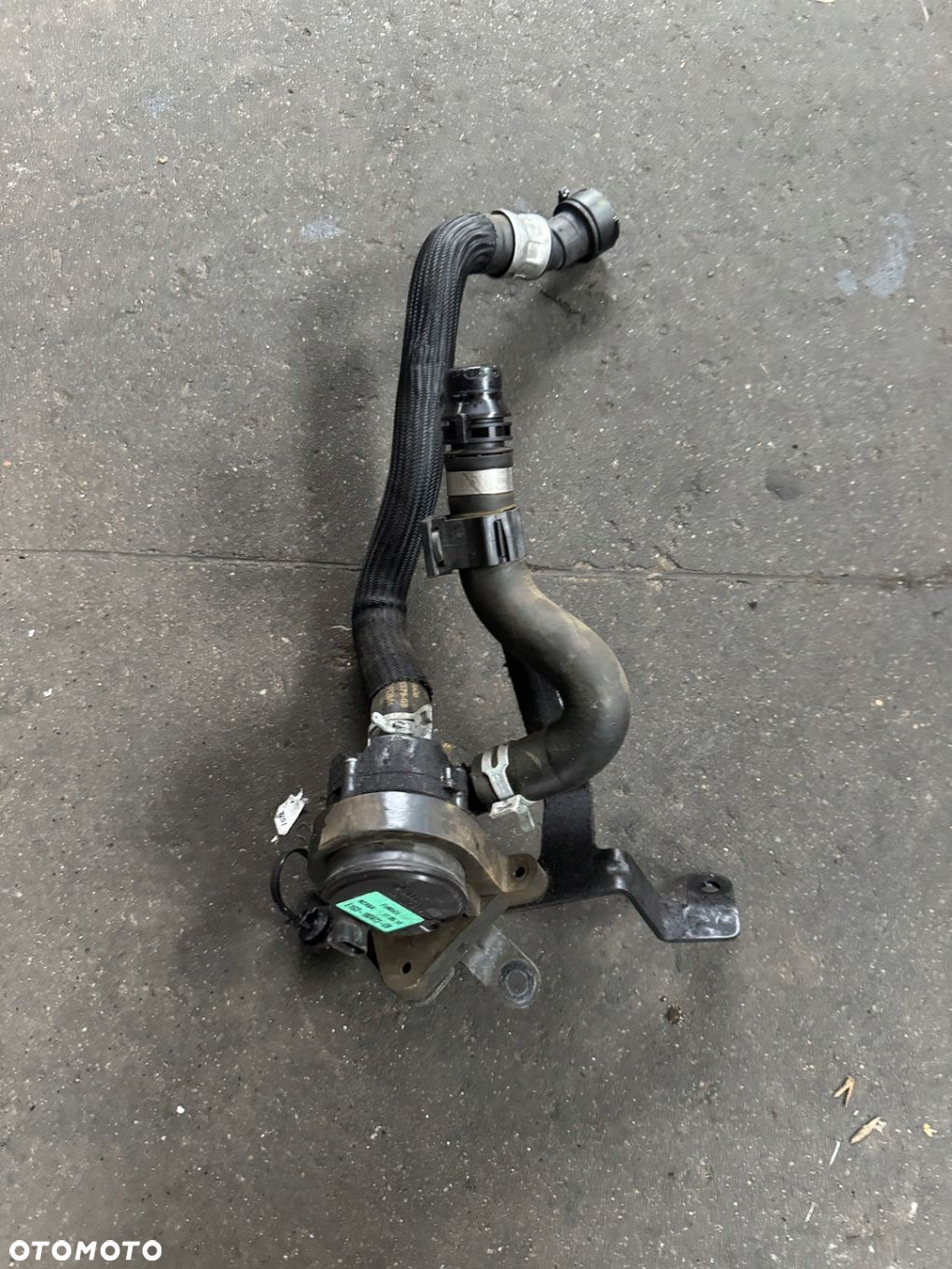 FORD S-MAX II MK2 DODATKOWA POMPA WODY E1G3-18D473-CB - 2