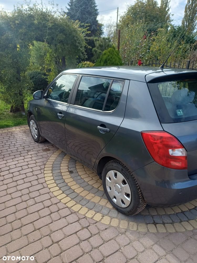 Skoda Fabia 2007 photo 5