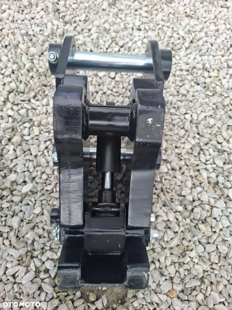 Komatsu - 3