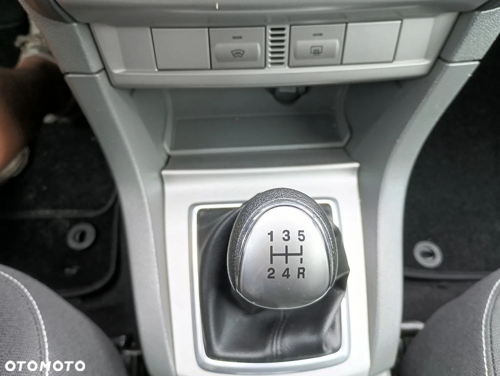 Ford Focus 1.6 TDCi Titanium ECOnetic - 34