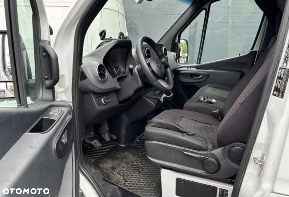 Mercedes-Benz sprinter - 6