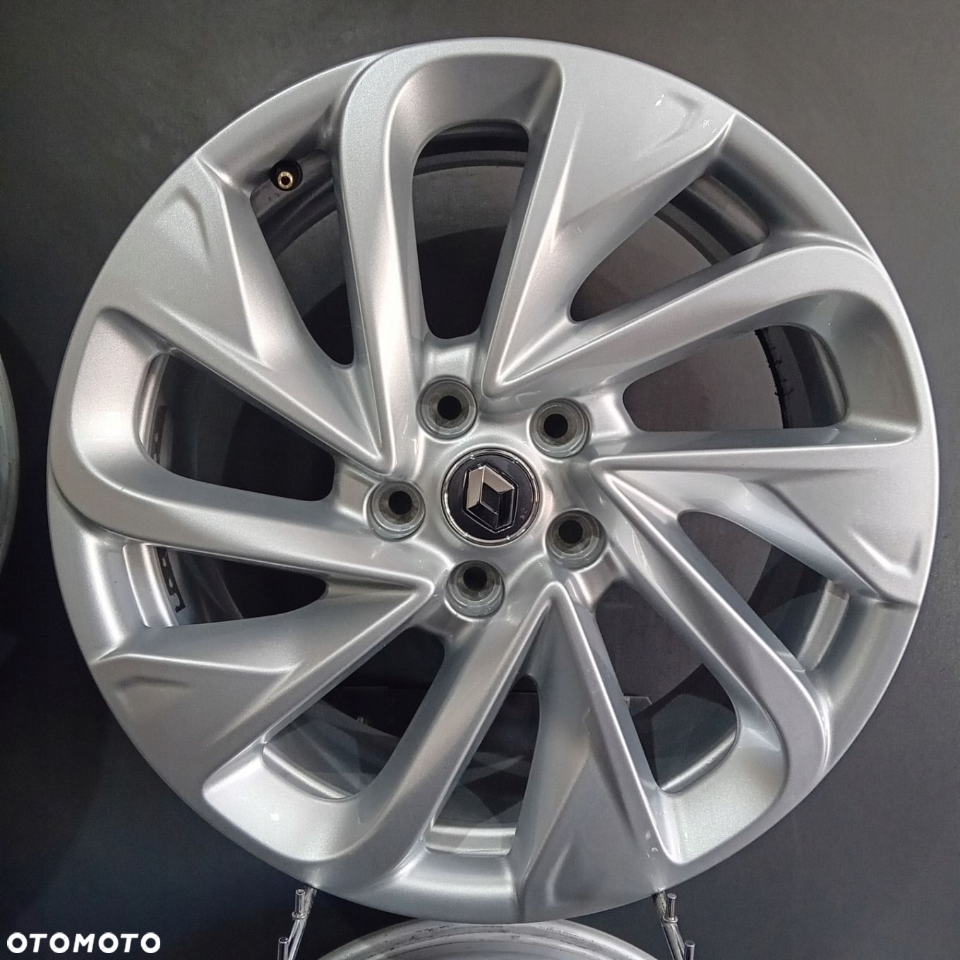 Felgi 18 5x114,3 Renault Talisman, Espace V, Laguna III F504672-43 - 2
