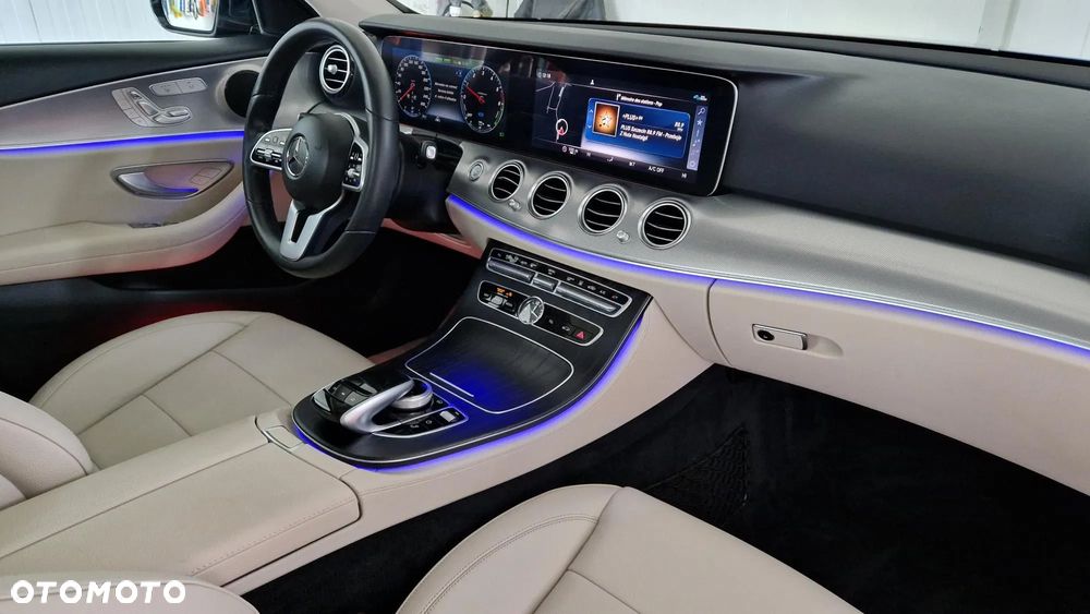 Mercedes-Benz Klasa E 300 de Avantgarde - 25