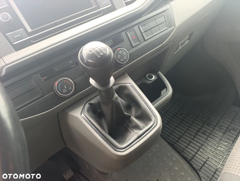 Volkswagen Transporter - 19
