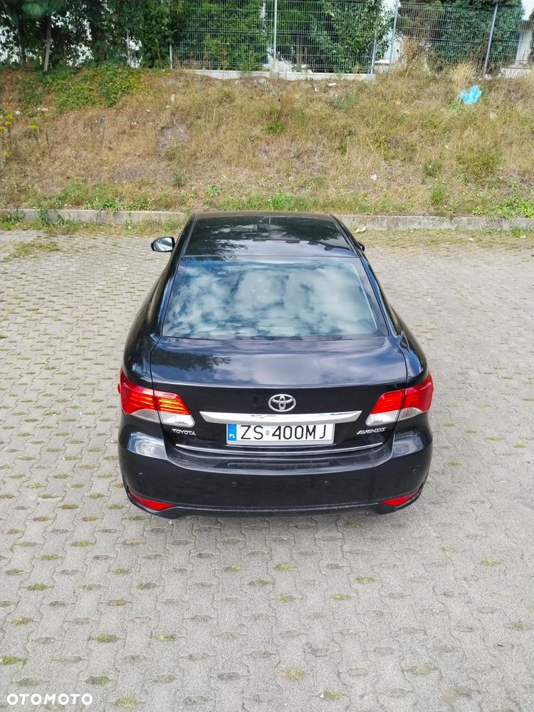 Toyota Avensis 2.0 D-4D Premium - 3