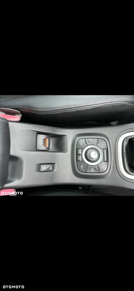 Renault Megane TCe 130 Dynamique - 21