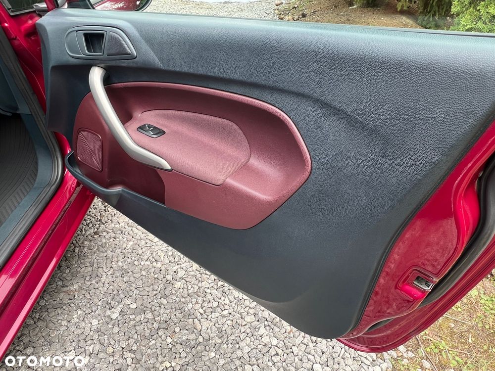 Ford Fiesta 1.25 Ambiente - 13